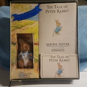 A cute Play Book of Peter Rabbitt 1990
